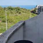 Sunbreeze Living דירה ביאלה