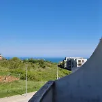 Sunbreeze Living דירה